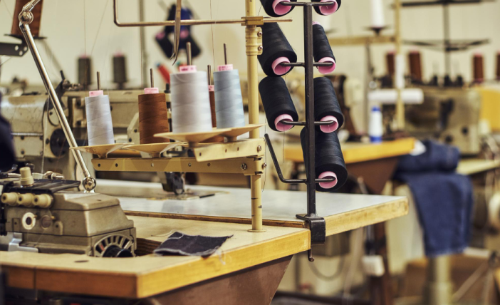 Textile & Garment Manufacturing Icon